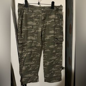 Tommy Hilfiger Military Print Cargo Pants